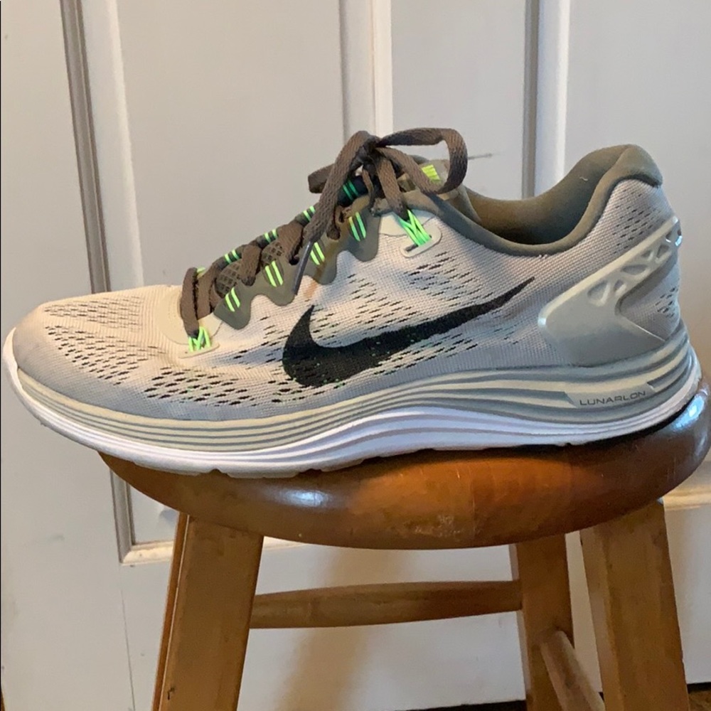 Women’s 8.5 Lunarun Running Shoes